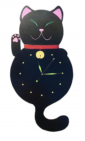 Horloge murale en bois forme chat noir Maneki-neko.