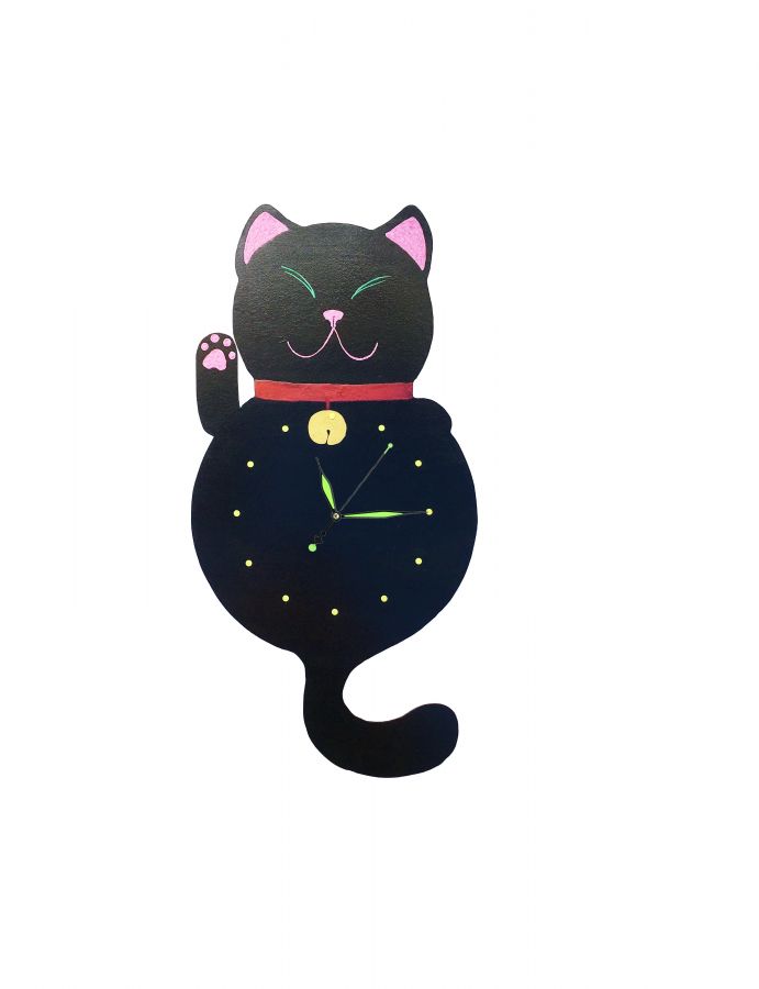 Horloge murale en bois design chat Maneki-neko noir.