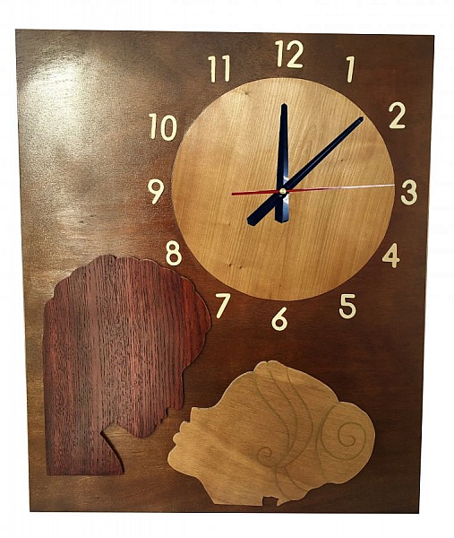 Horloge g&eacute;ante "le baiser"  en bois