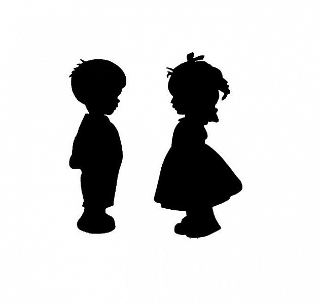 Pancarte mural / porte en bois model :couple de poulbot h 26 cm. gar&ccedil;on L9 cm /fille L13 cm 