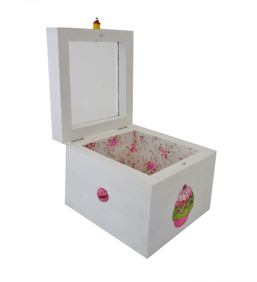 Petite Boite en bois massif d&eacute;cor cupcake blanc