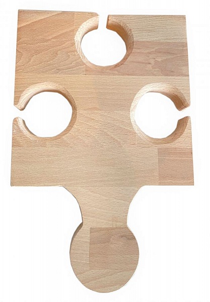 Planche apéro en bois de hêtre forme puzzle trois verres.