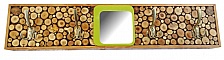 Porte-manteau mural rectangulaire en rondins de bois avec miroir.