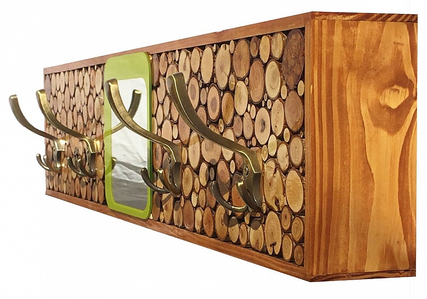 Porte-manteau mural rectangulaire en rondins de bois avec miroir.