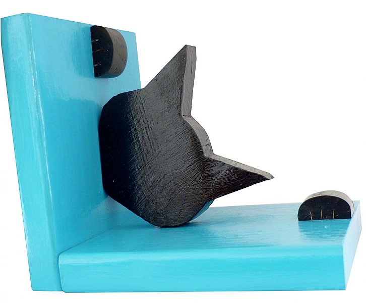 Serre-livres moderne en bois bleu motif chat espiègle noir.