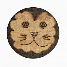 Ouvre bouteille / d&eacute;capsuleur en bois de h&ecirc;tre model : lion