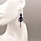 Boucles d'oreilles  en micro-macram&eacute; ton bleu fonc&eacute; 
