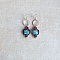 Boucles d'oreilles  en micro-macram&eacute; marron chocolat/bleu Etoile en verre de Murano