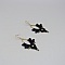 Boucles d'oreilles  en micro-macram&eacute; noires et dor&eacute;es