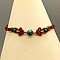 Bracelet micro-macramé marron avec perles chrysocolle et acier doré.