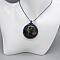 Collier bleu canard en micro-macram&eacute; avec une labradorite