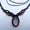 Collier bleu/gris en micro-macram&eacute; avec un quartz rose 