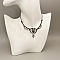 Collier gris anthracite en micro-macram&eacute;  avec une labradorite sertie