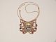 Collier en  micro-macram&eacute; couleur taupe avec une jaspe