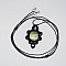 Collier noir en micro-macram&eacute; avec une labradorite