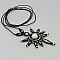 collier noir en micro-macram&eacute; avec une pierre de lune sertie