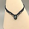 Ras-du-cou en macramé bleu avec pierre labradorite et laiton.