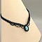 Ras-du-cou en macramé bleu d'orage avec pierre labradorite.