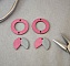 Boucles d'oreilles pendantes g&eacute;om&eacute;triques en bois Fuchsia et Gris
