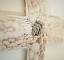 D&eacute;coration croix chr&eacute;tienne au tissage de laines blanches et beiges