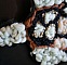 Décoration murale tortue artisanale en tissage de laine colorée.