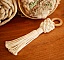 Mini suspension pour plante en macramé coton écru.