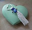 Porte-clés macramé cœur bohème avec pierre de jaspe bleue.