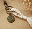 Porte-clés macramé avec breloque horloge et mousqueton laiton vieilli.
