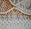 Suspension murale macram&eacute; et tissage laine &eacute;cru et ocre