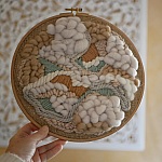 Tissage mural rond de laines et cordes &agrave; macram&eacute; tons blanc beige