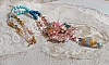 Collier Boh&ecirc;me avec de beaux cristaux de Swarovski, des perles rondes et des rocailles