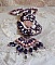 Plastron Grace brod&eacute; avec cabochon Quart Rose &agrave; laquelle s'ajoute perles rondes nacr&eacute;es, goutte, toupies, rondelles facett&eacute;es, fermoir et cha&icirc;nette Argent 925 pour un style Art Nouveau