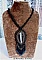 Collier pendentif Lisbonne brod&eacute; avec de magnifiques perles en onyx noir