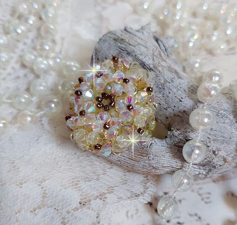 Bague Aurore en cristal Swarovski jonquille et perles dorées.