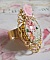 Bague Bouquet Valentine, cabochon avec des roses strass&eacute; de cristaux, rose r&eacute;sine sur bague laiton dor&eacute;, &eacute;l&eacute;gance pour un style vintage