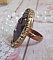 Bague chic burgundy ovale, cabochon verre purple strass&eacute; de cristaux color&eacute;s, estampe, support bague laiton, une &eacute;poque baroque
