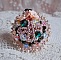 Bague Boh&egrave;me avec cristaux : cabochons, perles rondes, nacr&eacute;es, toupies &agrave; laquelle s&rsquo;ajoute des facettes de boh&egrave;me, rocailles Miyuki , sequins en forme de fleurs sur bague filigran&eacute;e en laiton 