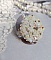 Bague Crystal mont&eacute;e avec facettes de boh&egrave;me en verre, rocailles et perles Cristal Swarovski.