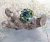Bague Esp&eacute;rance mont&eacute;e avec toupies Aquamarine AB, Blue Zircon, Capri Blue, Olivine AB, Cristal avec des facettes entrelac&eacute;es avec des rocailles. Elle s&rsquo;adaptera parfaitement &agrave; votre doigt