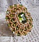 Bague Garden Party brod&eacute;e avec un cabochon en verre de boh&egrave;me des ann&eacute;es 1960 &agrave; laquelle s'ajoute des cristaux de Swarovski, perles nacr&eacute;es, chatons et rocailles Dor&eacute;es sur une bague Bronze