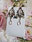 BO Affection de roses avec cabochons repr&eacute;sentant un bouquet de fleurs, cha&icirc;ne strass mixed couleurs mont&eacute;e sur estampes. Les pendants poires Rose et Vert affinent les boucles. Un air tr&egrave;s romantique