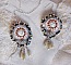 BO Ang&eacute;lique Marquise des Anges brod&eacute;es avec pierres de gemme : Howlite, cristaux : toupies, perles rondes nacr&eacute;es, poires, facettes en Verre de Boh&egrave;me et rocailles sur des crochets Argent 925/1000