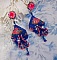 BO Bel&rsquo;Nuit Bleue avec cabochons en forme de roses en r&eacute;sine orn&eacute;s d&rsquo;une cha&icirc;ne strass Saphir &agrave; laquelle s&rsquo;ajoute des toupies et rocailles. Le tout est mont&eacute; sur clips Dor&eacute;s Laiton