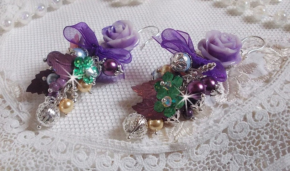 BO Bell'issim Violet et ivoire  avec des beaux Cristaux et perles semi-pr&eacute;cieuses