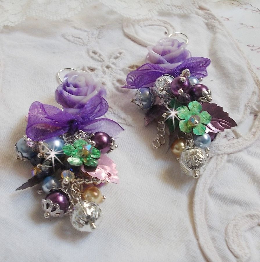 BO Bell'issim Violet et ivoire  avec des beaux Cristaux et perles semi-pr&eacute;cieuses