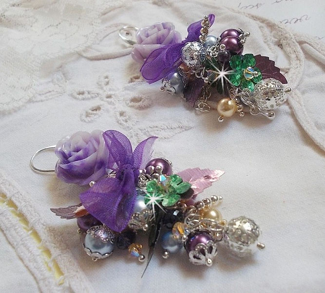 BO Bell'issim Violet et ivoire  avec des beaux Cristaux et perles semi-pr&eacute;cieuses