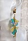 BO bella yellow pendantes dor&eacute;es en laiton avec cristaux, fleurs en r&eacute;sine, perles rondes en verre, cha&icirc;nette et dormeuses dor&eacute;es en laiton