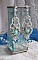 BO Blue Flowers brod&eacute;es avec des cabochons en forme de rose R&eacute;sine, toupies Jet AB2X, perles rondes nacr&eacute;es, navettes et cha&icirc;ne en Cristal. Le tout est orn&eacute; de rocailles et farfalles