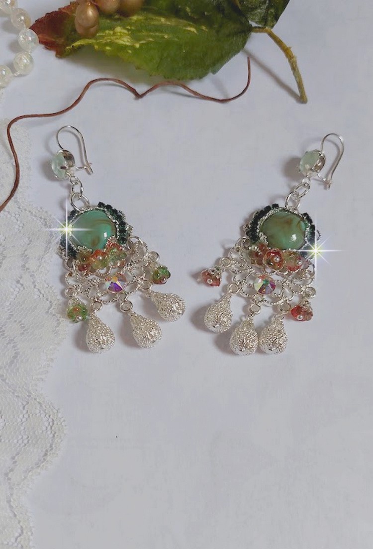 BO Blush Light green mont&eacute;es avec cabochons, estampes, breloques, perles Cristal Swarovski