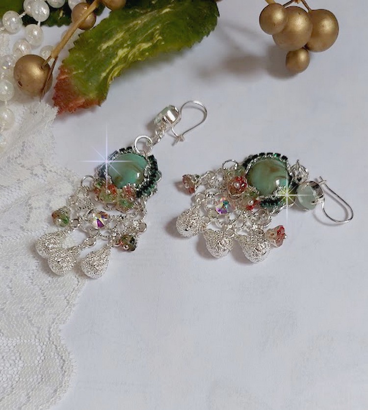 BO Blush Light green mont&eacute;es avec cabochons, estampes, breloques, perles Cristal Swarovski